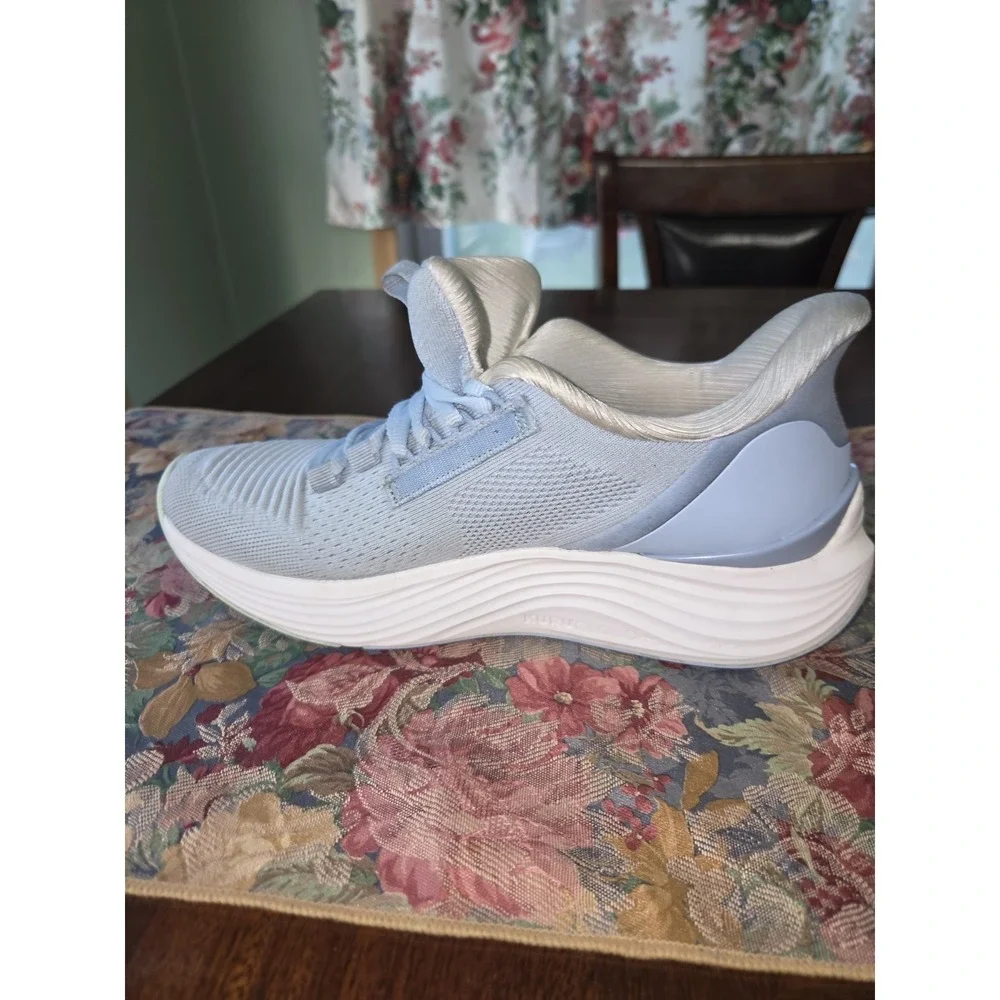 Kuru Womens Atom 2 Mist Blue Bright White Running Walking Sneakers Size 7.5 M